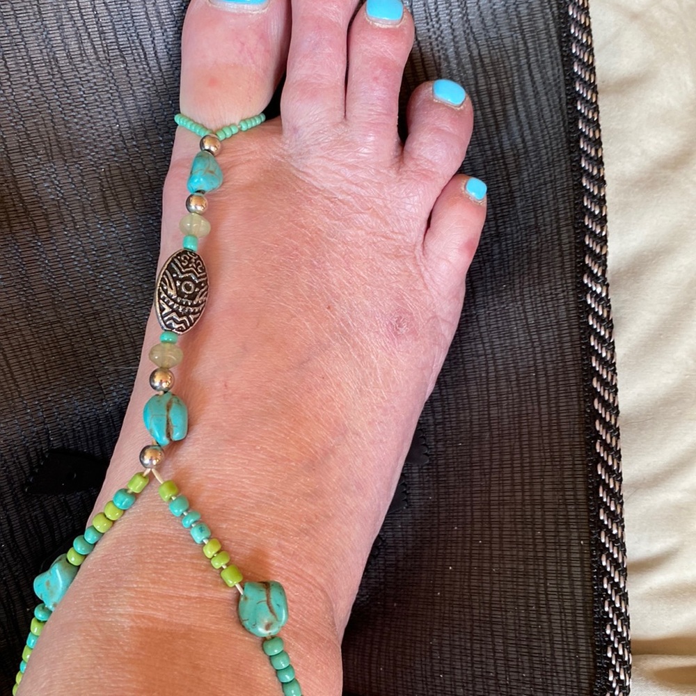 Unusual ankle bracelet turquoise